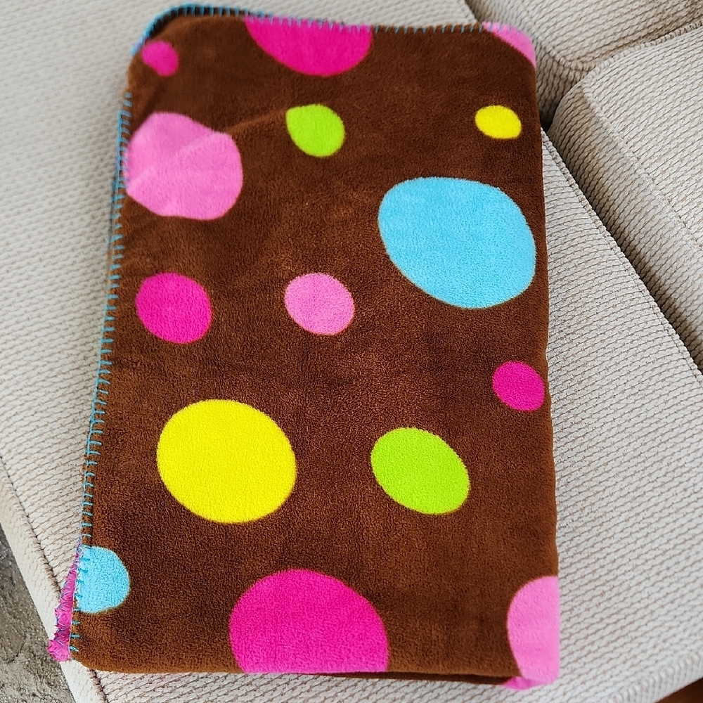 Fun Super Soft Polka Dot Blanket, Throw, 65x50